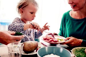 milupa-kleinkind-2-3-jahre-essen-tomaten