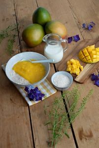 Milch-Getreide-Brei mit Mango