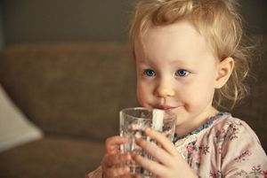 toddler-water