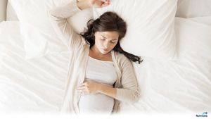 Pregnant-woman-sleeping