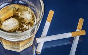 dad-smoking-drinking-pregnancy-banner